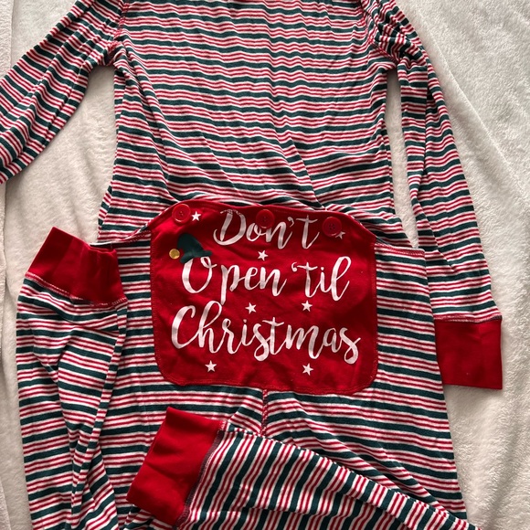 ONESIE - Picture 2 of 3